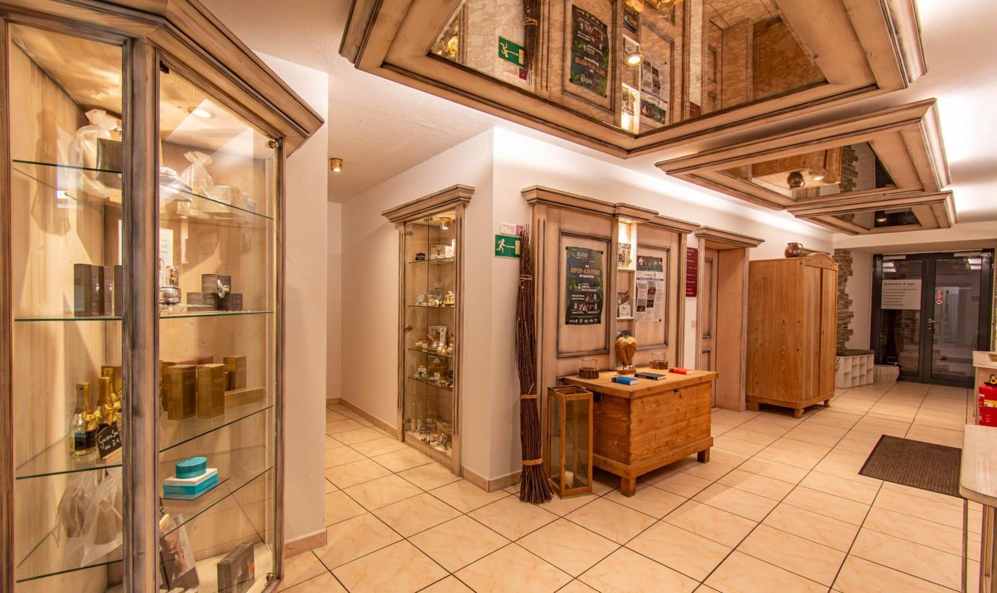 Wellnesshotel Hohenrodt Лосбург Экстерьер фото