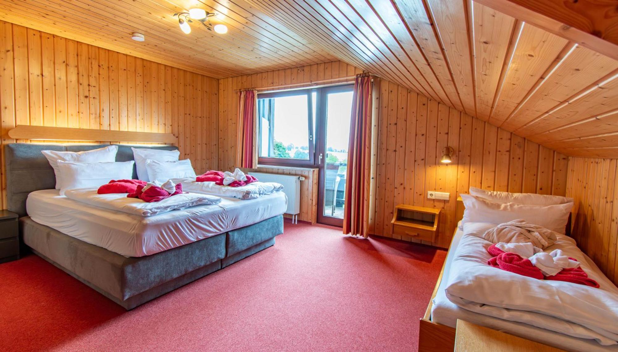 Wellnesshotel Hohenrodt Лосбург Экстерьер фото